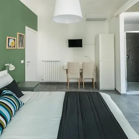 Dietro Il Teatro Bed & Breakfast *