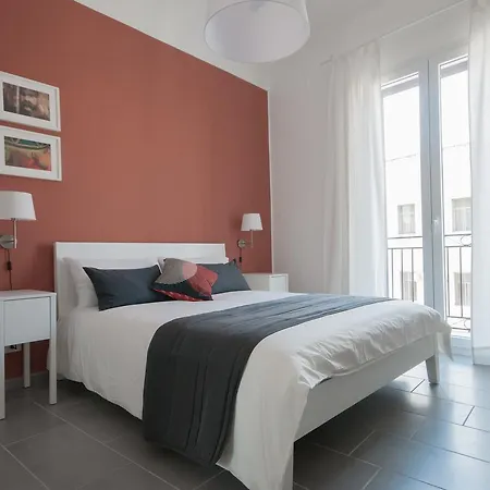 Dietro Il Teatro Bed & Breakfast *