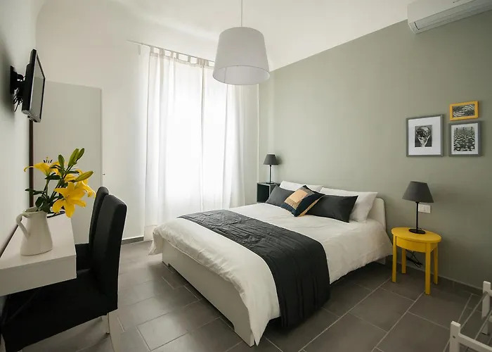 Dietro Il Teatro Bed & Breakfast